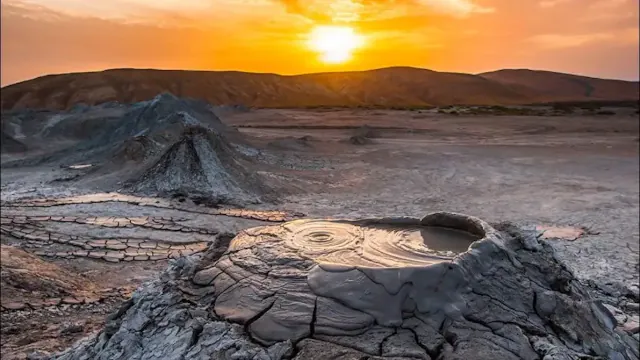 Gobustan & Mud Volcanoes Tour