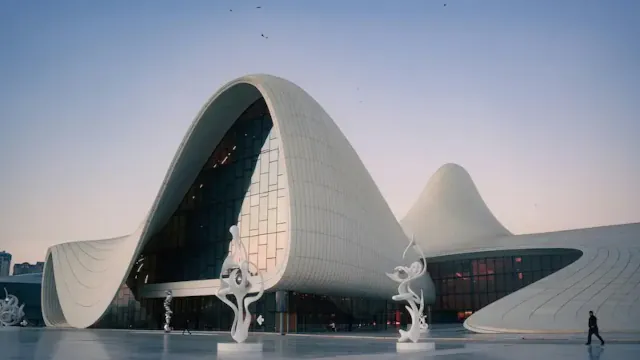 Baku City Center: History, Culture & Architecture