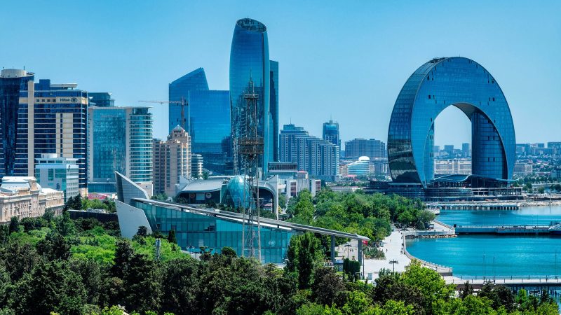 Baku city break tour