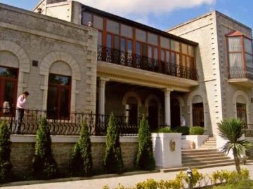 Дом-музей братьев Нобель - достопримечательности Баку